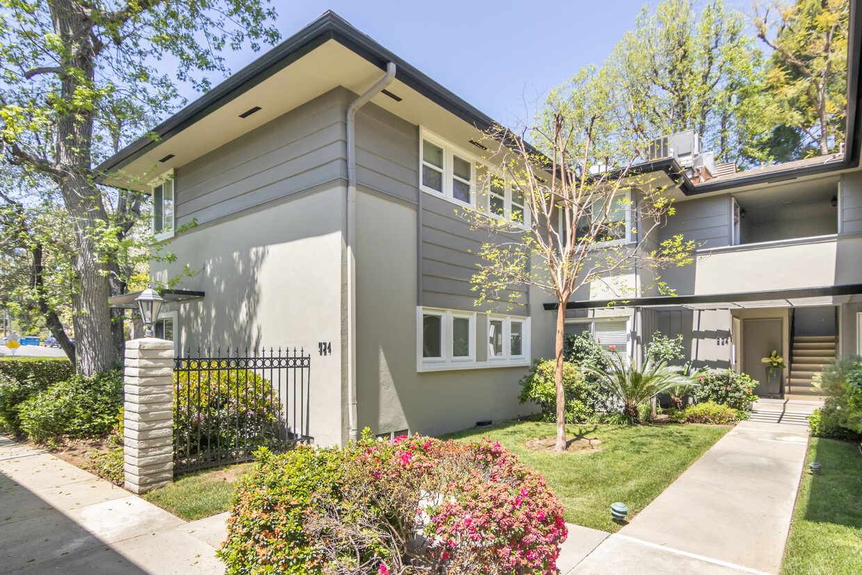 Foto principal - 924 S Orange Grove Blvd