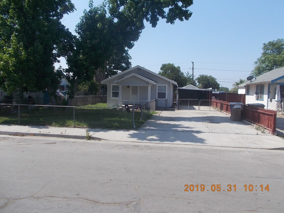 Primary Photo - Oildale House - Coming Soon!