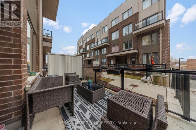 Photo du bâtiment - 1460 Whites Rd N