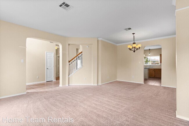 Building Photo - 4 br, 2.5 bath House - 2212 Delaware
