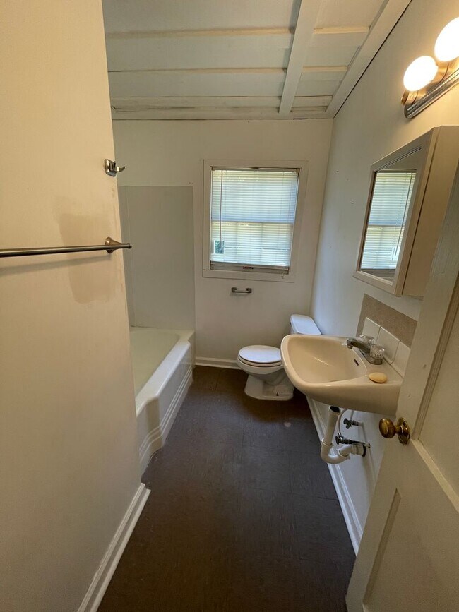 Building Photo - Home for rent in Lake Charles!
