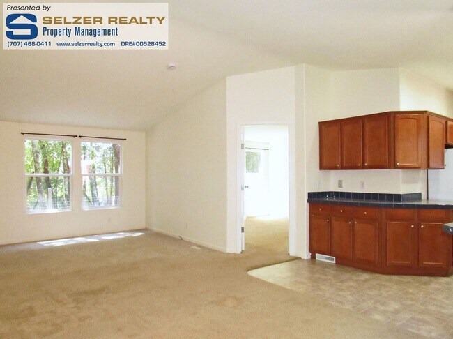 Foto del edificio - Roomy & well-equipped 3 bd. home in Brookt...