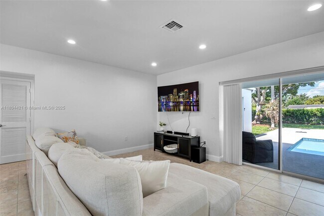 Foto del edificio - 15400 SW 84th Ave