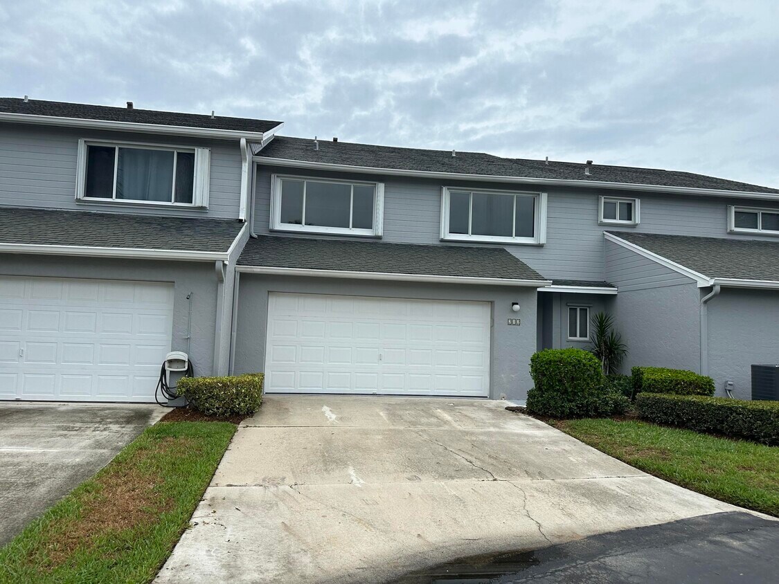 4949 N Hwy A1A Unit 212, Fort Pierce, FL 34949 Condo for Rent in Fort