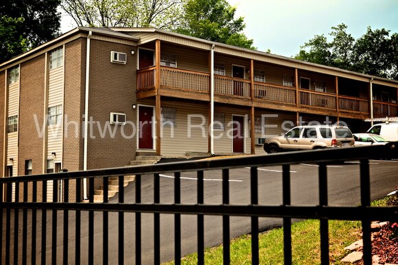 Building Photo - 1112 Hargrove Rd