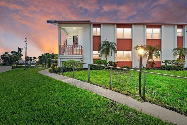 Foto del edificio - 4852 Independence Dr