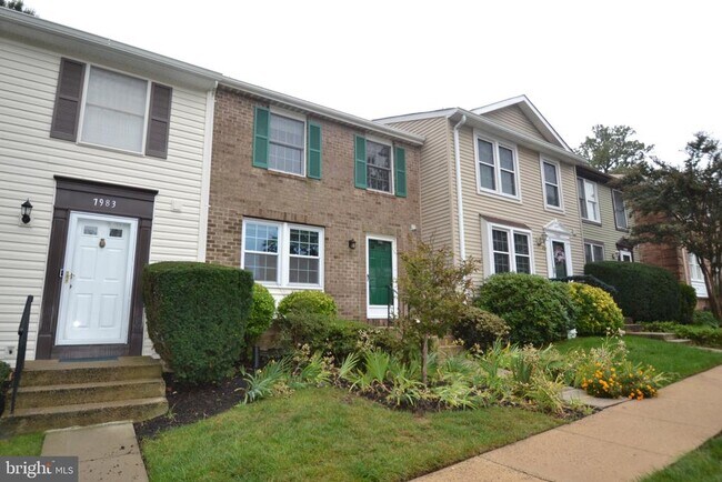 Foto del edificio - 7985 Tyson Oaks Cir