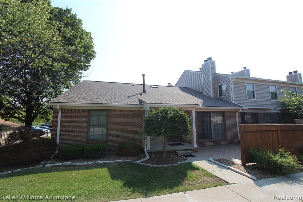 40053 Crosswinds Rd, Novi, MI 48375 Condo for Rent in Novi, MI