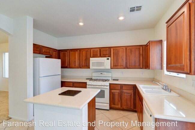 Foto del edificio - 4 br, 2.5 bath House - 10923 Paradise Rd