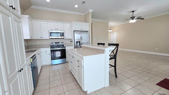 Foto del edificio - 2934 Nicholson Lake Dr