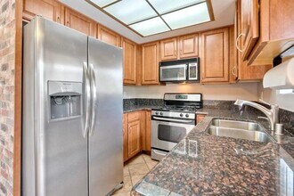 Building Photo - 3796 San Ramon Dr