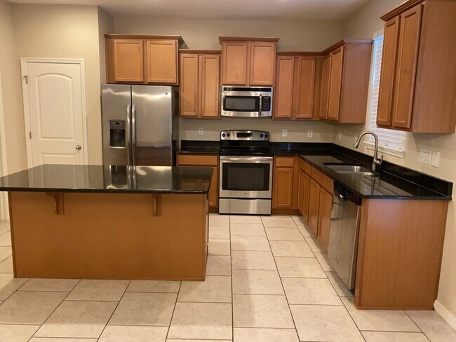 Building Photo - 1570 Softshell St