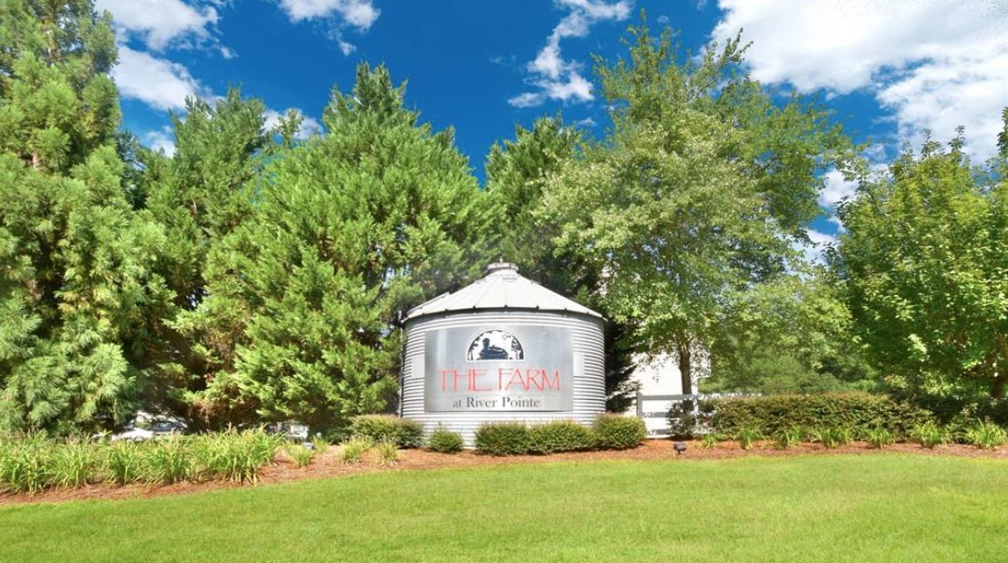 Foto principal - 3367 Streamside Dr