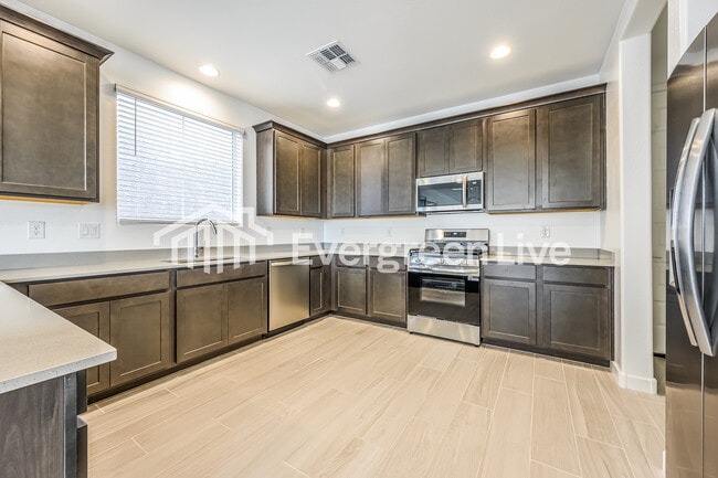 Foto del edificio - 9844 W Verde Ln