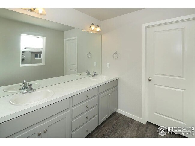 Foto del edificio - 2103 Mackinac St