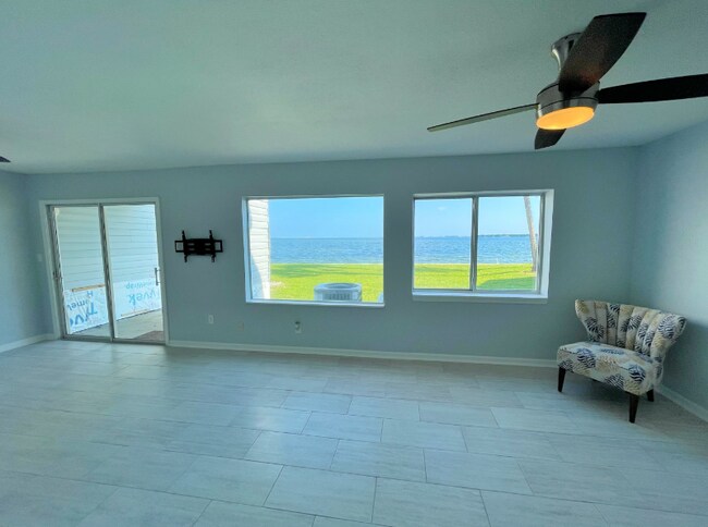 Building Photo - 101 Old Ferry Rd