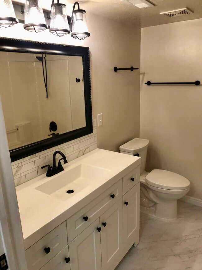 Building Photo - 9283 S Star Lily Cir