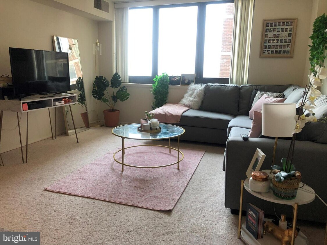 1420 Locust St Unit 21H Philadelphia PA 19102 Apartment For Rent In 