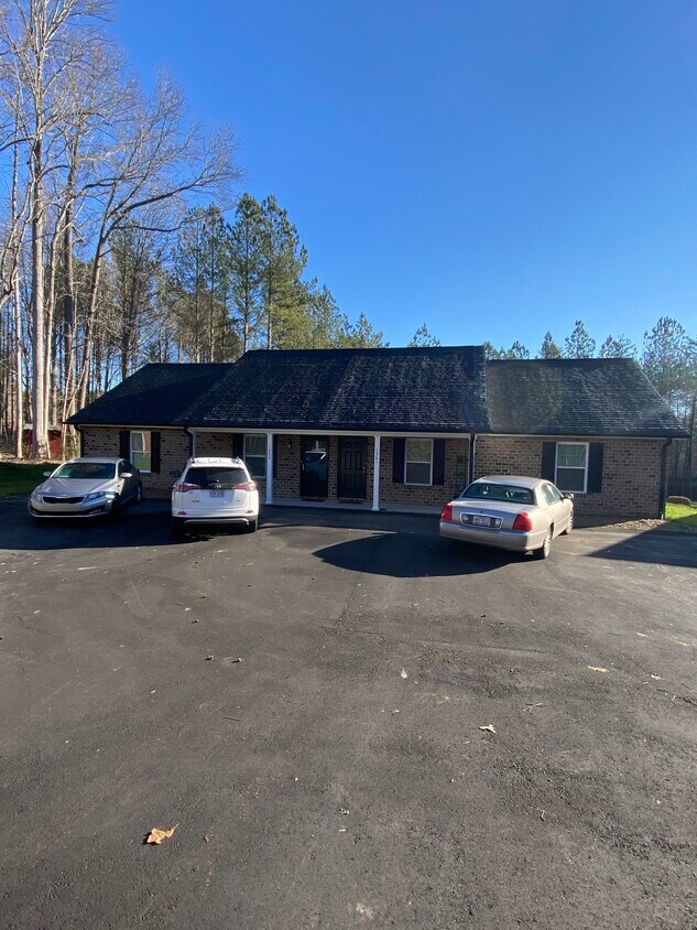 Foto del edificio - 1361 Salem Church Rd