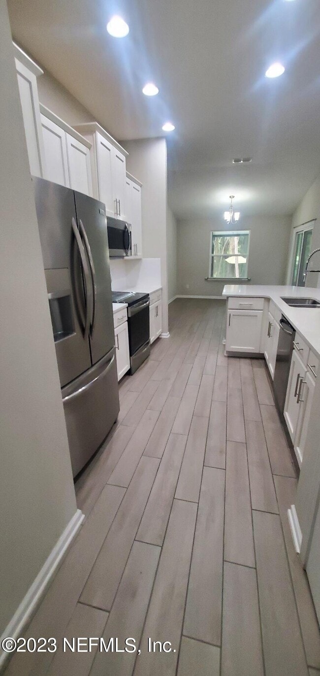 Building Photo - 15583 Chir Pine Dr
