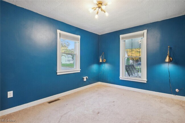 Foto del edificio - 180 S Park St