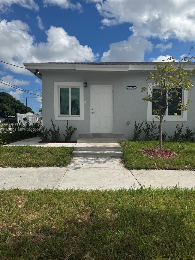 Foto del edificio - 4493 NW 15th Ave