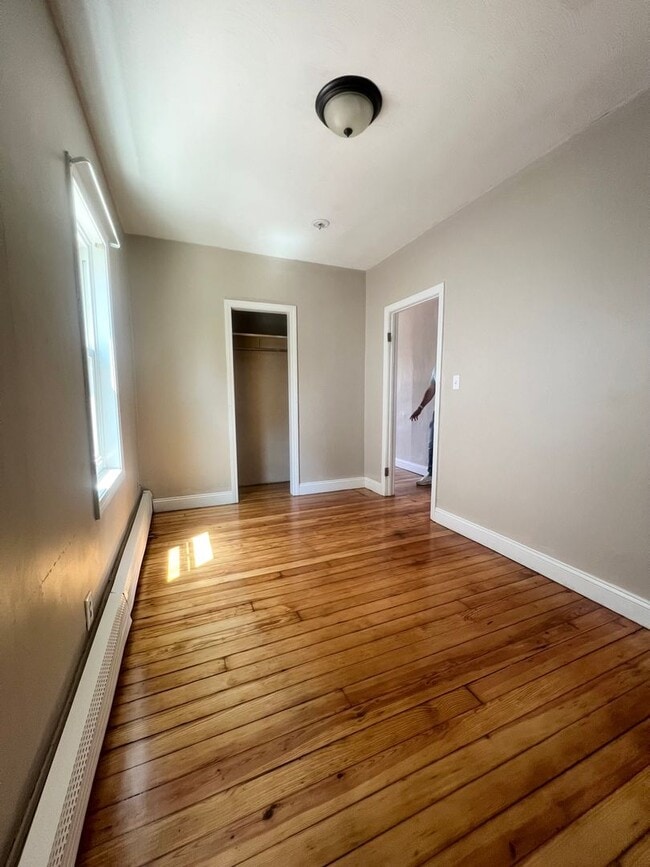 Building Photo - 38 Frances Ave
