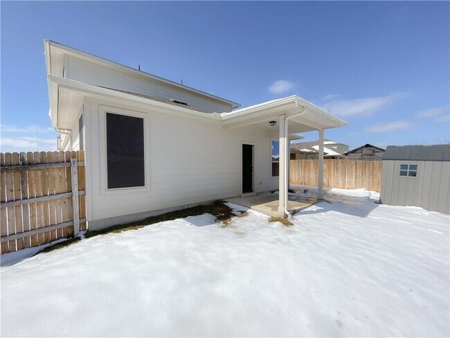 Foto del edificio - 1002 Hawkeye Point Rd