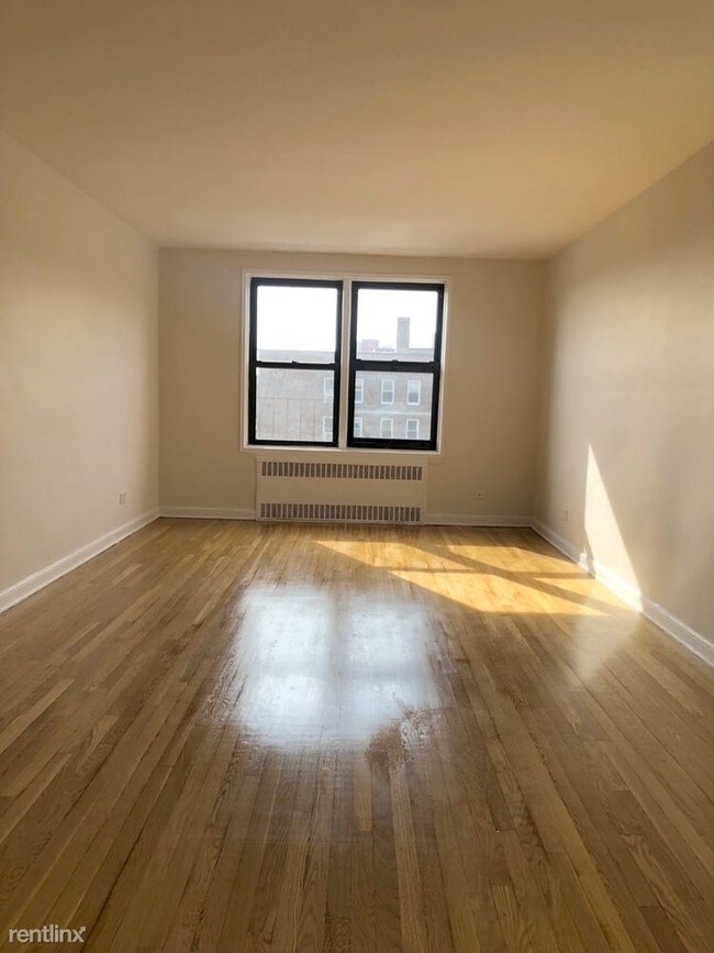 Building Photo - 1 br, 1 bath  - 3565 86th St 6B