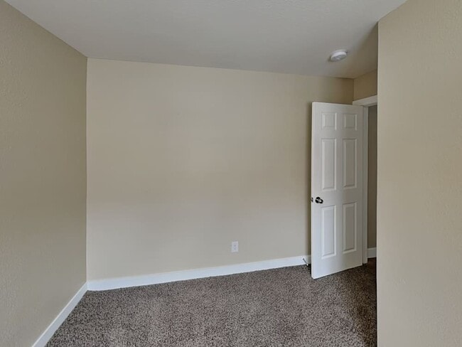 Building Photo - 1613 Fig Palm Ct