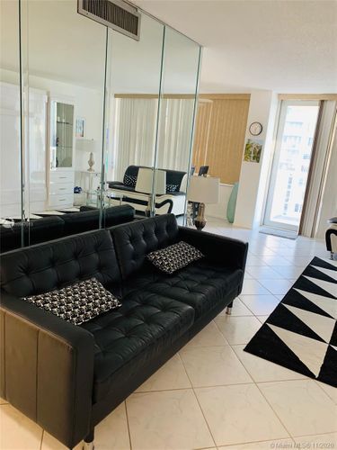 Foto del edificio - 231 174th St