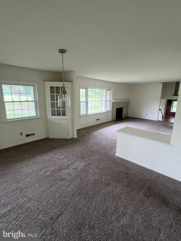 Primary Photo - 508 Woodview Rd