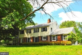 Building Photo - 403 Brinton Lake Rd