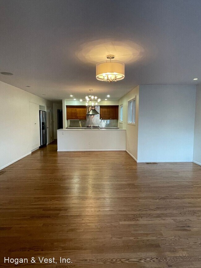 Foto del edificio - 3 br, 2 bath House - 3351 CLAY ST # 1