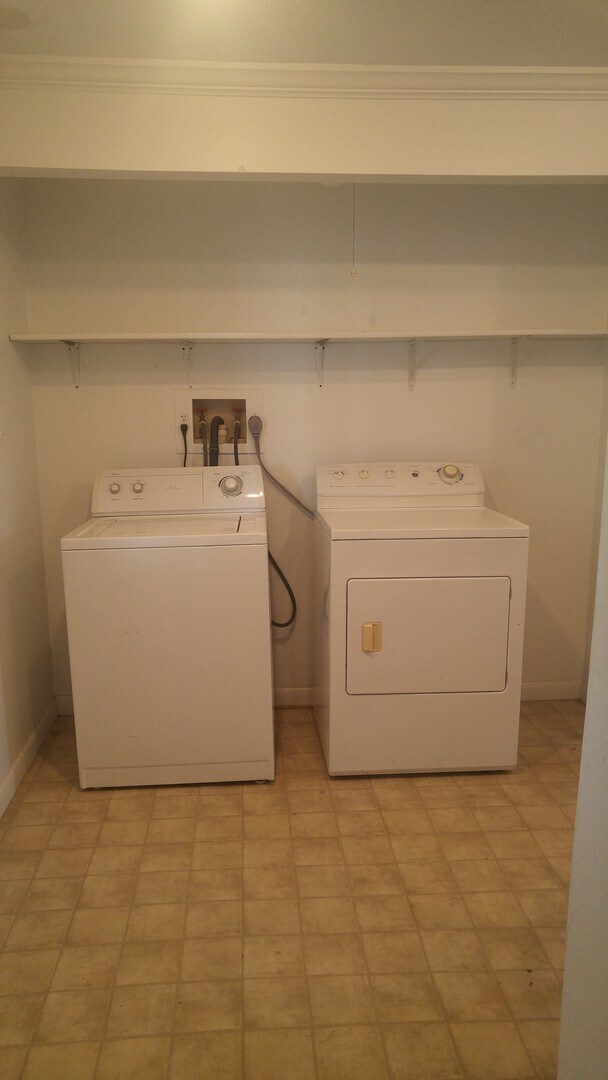Washer & Dryer - 6 Hockersville Rd