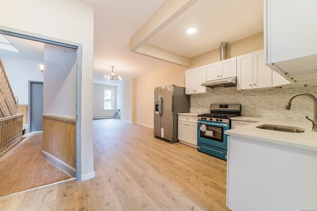 Foto del edificio - 3434 Fulton St