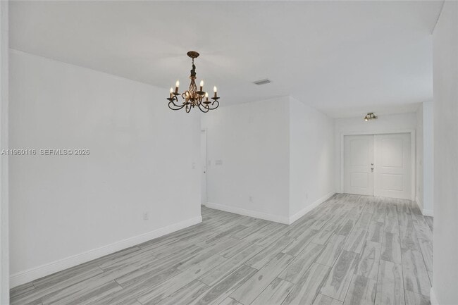 Foto del edificio - 5721 SW 11th St