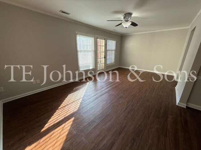 Foto del edificio - Modern 2-Bedroom with Granite Finishes & F...