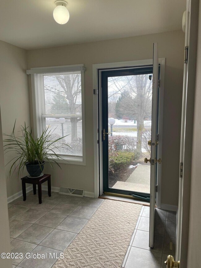 102 Harvard Rd, Watervliet, NY 12189 Townhome Rentals in Watervliet