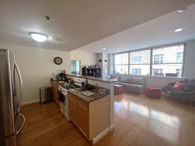 Foto del edificio - 234 Causeway St