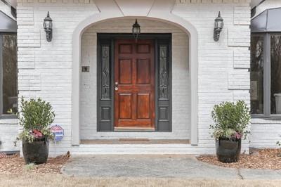 Building Photo - 620 Valley Hall Dr