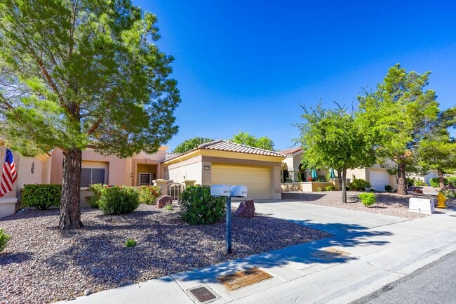 Building Photo - 55+ Age Restricted Sun City Summerlin  @ B...