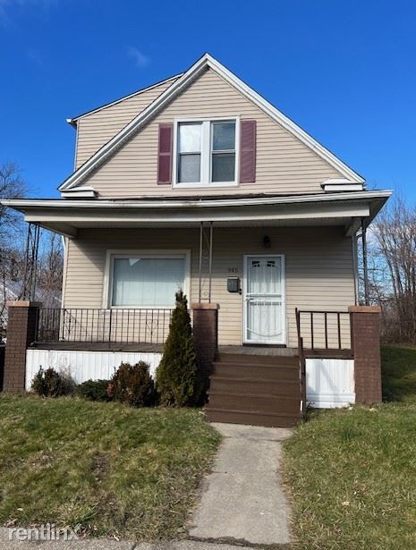 Primary Photo - 4 br, 1.5 bath House - 945 King St