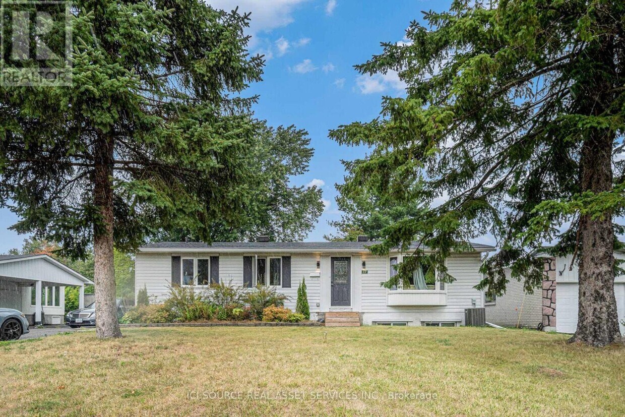 Primary Photo - 17 Overlake Dr