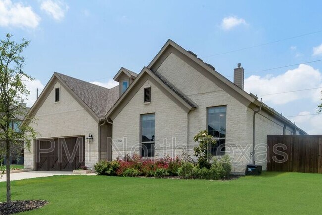 Building Photo - 1241 Castle Dr