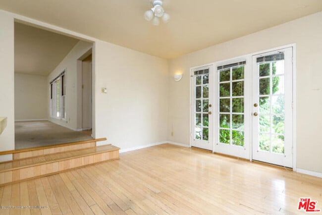 Building Photo - 5249 Escalante Dr