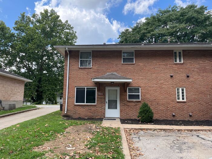 Park Hill Schools/Just Updated! Townhome Rentals in Riverside MO