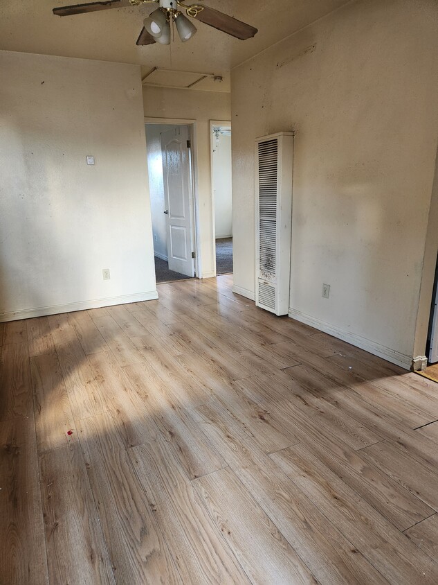 Building Photo - 313 S 2nd Ave