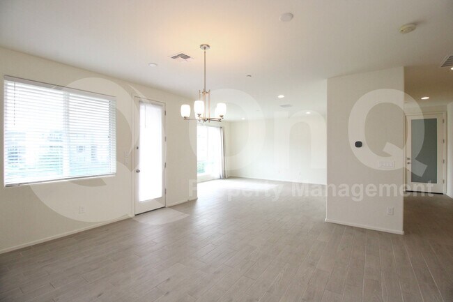 Foto del edificio - 1250 Abbey Ln