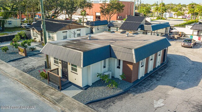Foto del edificio - 1460 Guava Ave